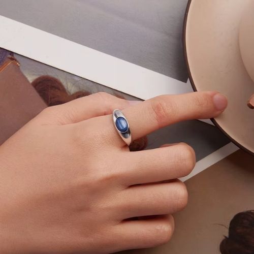 Damenring aus Lapislazuli Ringsilber