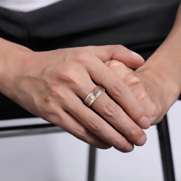Eheringe aus gehämmertem Wolframkarbid Ringsilber