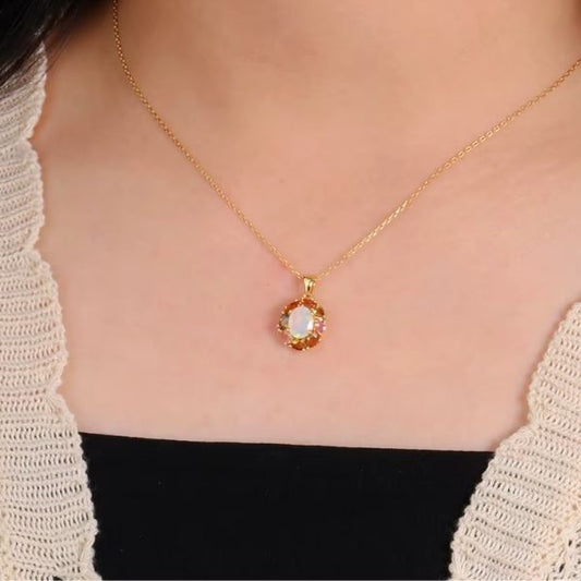 Halskette-aus-Opal-und-Turmalin-Steinen