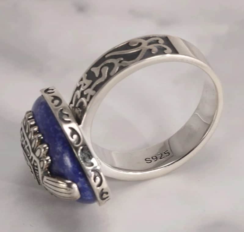 Ring mit buchstabe n