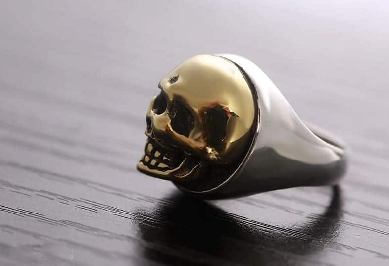 Extravagante Totenkopf Ring für Herren RingStore