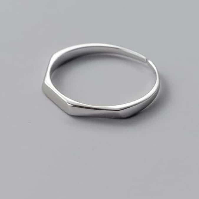 Minimalistischer-Verstellbarer-Silber-Ring