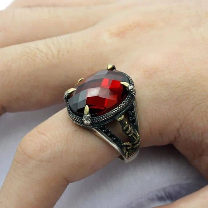 Ring-aus-Sterlingsilber-mit-rotem-Zirkonia-Stein