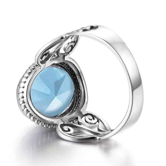 Ring-mit-Aquamarin-Stein-fur-Damen