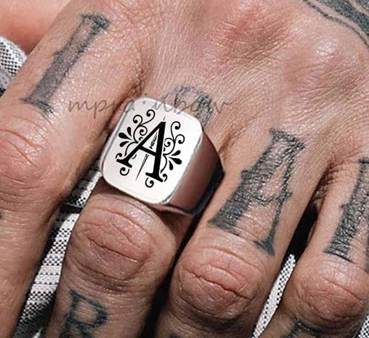 Ring mit buchstabe Ringsilber