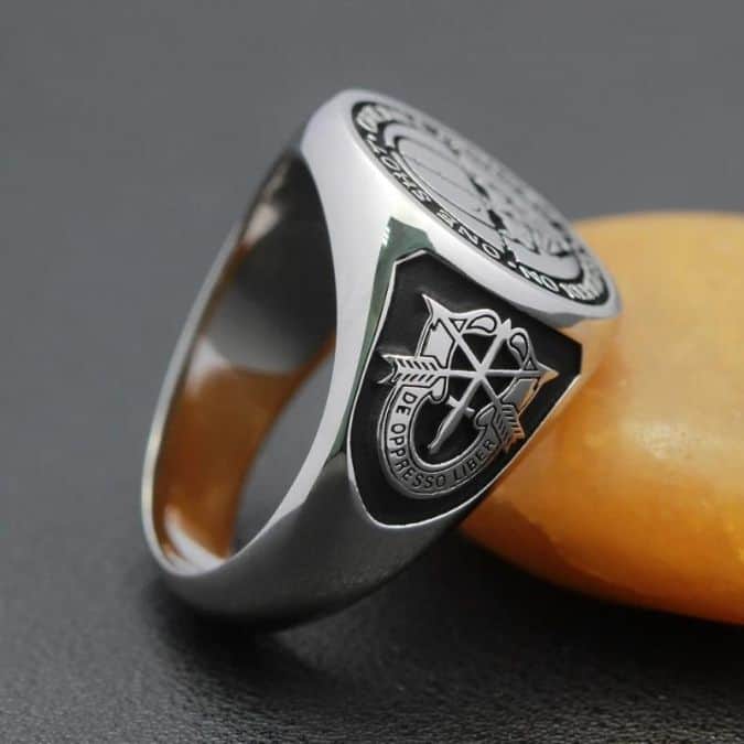Totenkopf-Symbol-Ring-aus-925er-Sterlingsilber