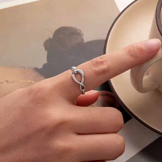 Silberner Damenring mit Unendlichkeitssymbol Ringsilber