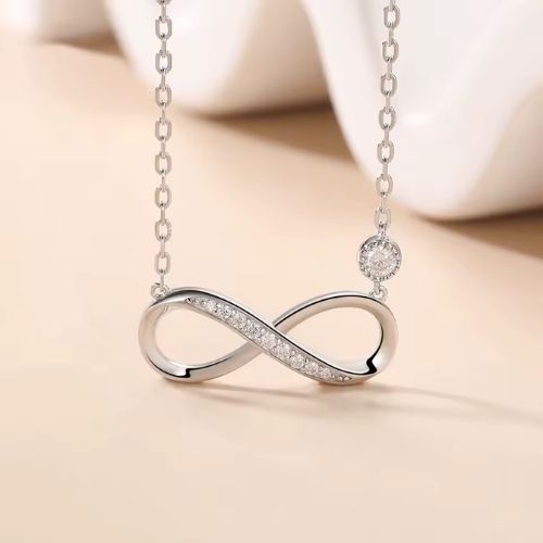 Halskette mit Stein und Unendlichkeitssymbol Ringsilber