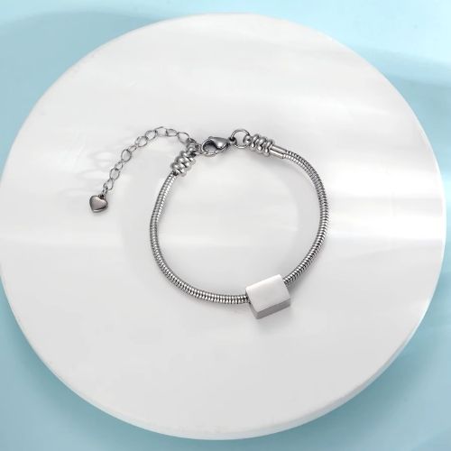 Armband mit Schlangenkette und Gravur Ringsilber