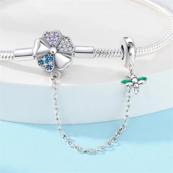 Damen-Armband-mit-Silber-Blumen-Symbol