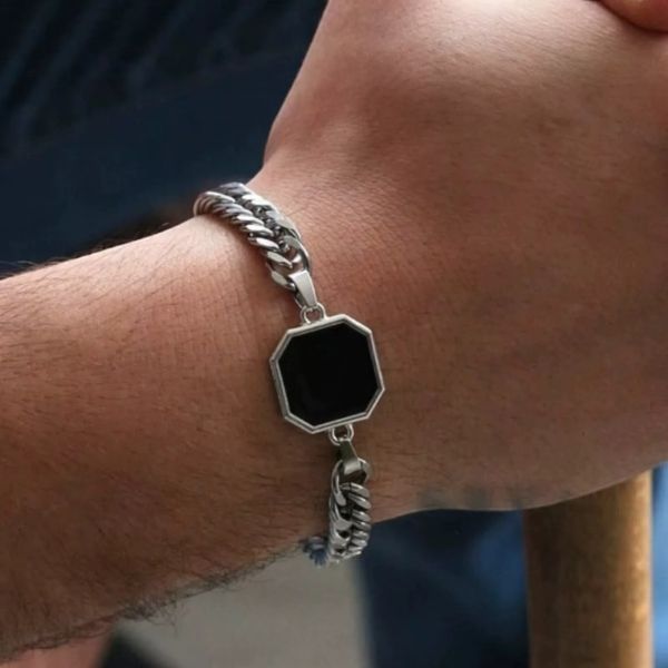 Armband-mit-geheimem-Bild