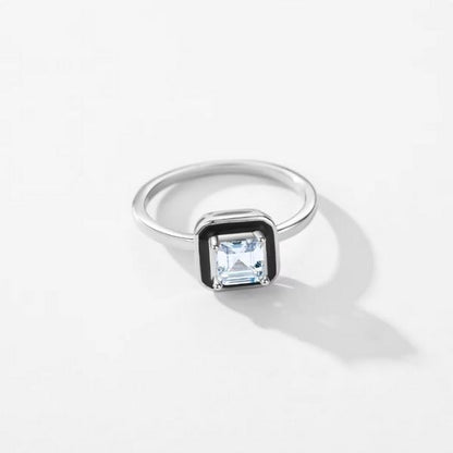 Besonderer-Ring-mit-Zirkon-Stein-fur-Damen