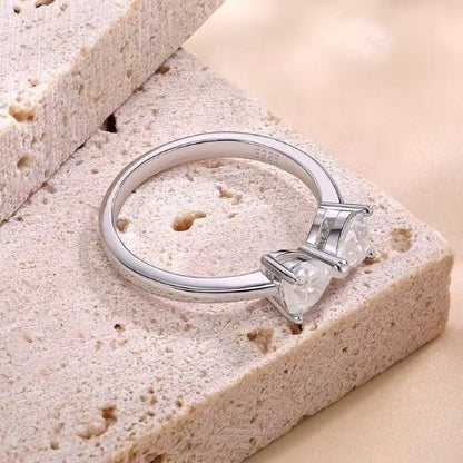 Damenring mit Schleife aus Moissanit Ringsilber