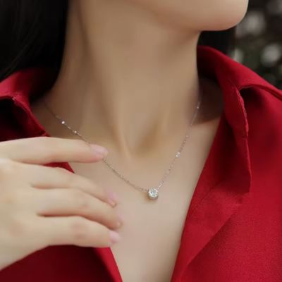 Große Damen Halskette mit Stein