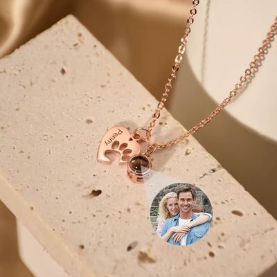 Halskette mit Hunde- und Katzenpfotenabdruck, Namen und Foto