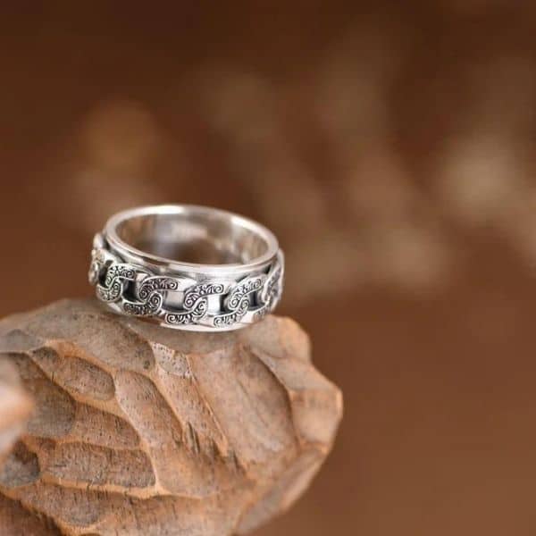 Handgefertigter-Silber-ring-fur-Herren