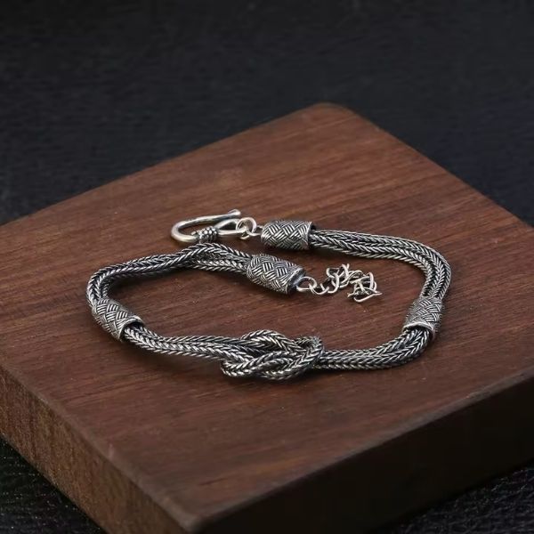 Handgefertigtes-Herrenarmband