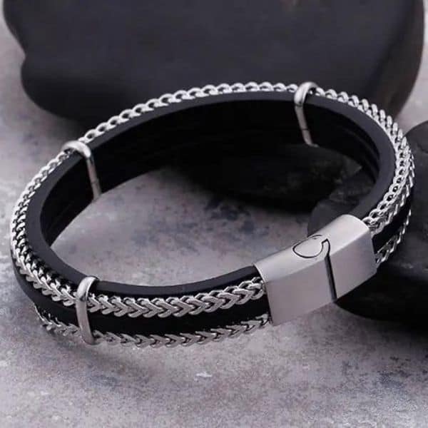 Herrenarmband-aus-Edelstahl