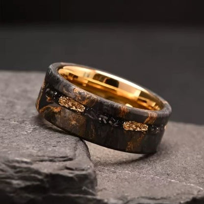 Herren Eheringe 'Forged Carbon' – Kupfer-Ader & Gold-Interieur, 8 mm Ringsilber