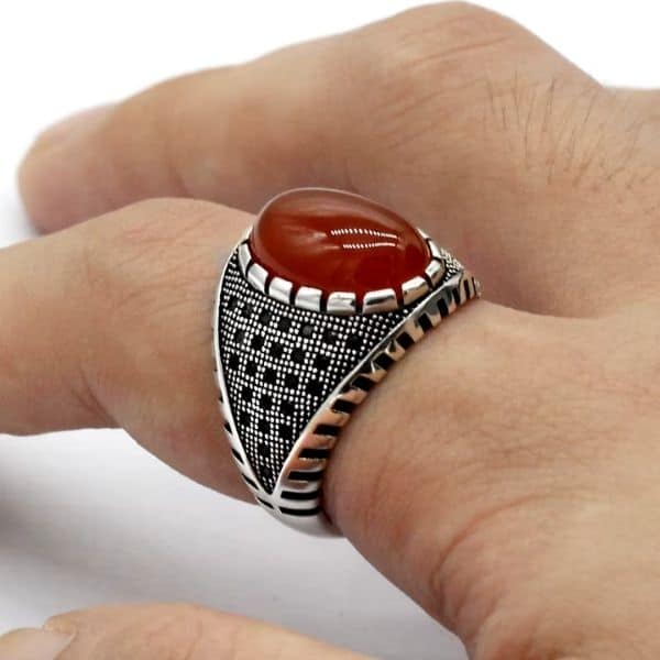 Herrenring aus rotem Achat Ringsilber