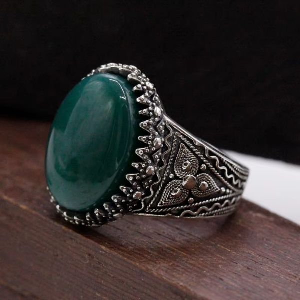 Herrenringe-aus-naturlichem-grunem-Achat