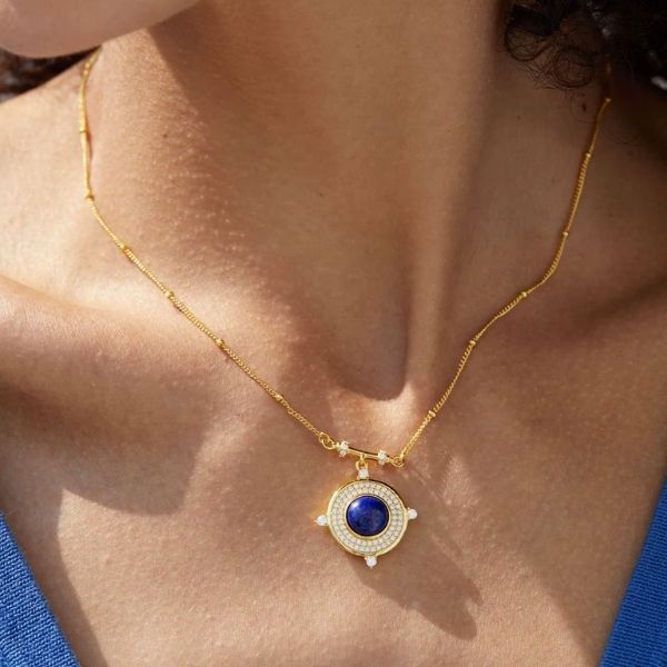 Klassische-Halskette-aus-Lapislazuli-Stein