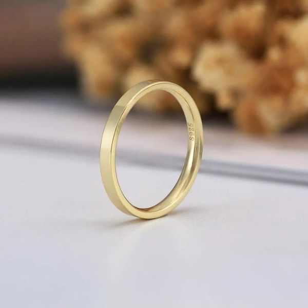 Klassischer-Eheringe-Gold