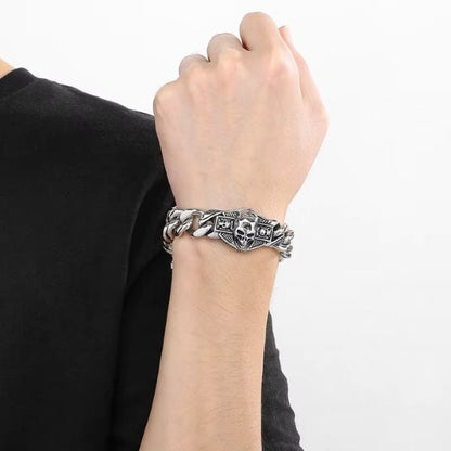 Kubanisches Kettenarmband mit Totenkopf Ringsilber