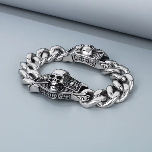 Kubanisches Kettenarmband mit Totenkopf Ringsilber