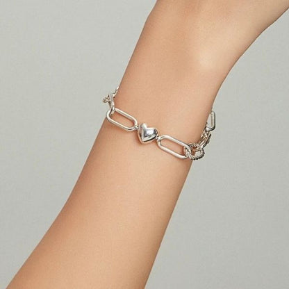 Modernes-Damen-Armband-mit-Herz