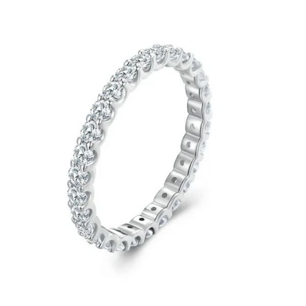 Moissanite-Ring-fur-Frauden