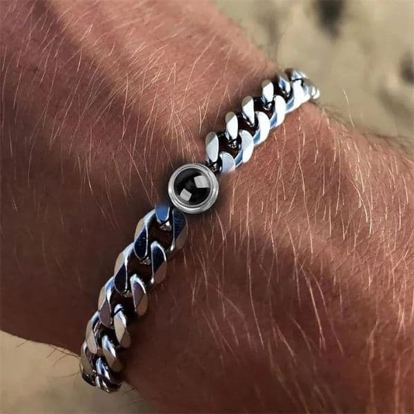 Personalisiertes-Silber-Herren-Armband-mit-Fotoprojektion