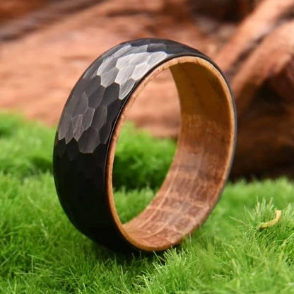 Schwarzer Ehering mit Holz Innenseite - Ringsilber