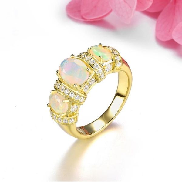 Silberring-mit-naturlichem-Opal-Stein