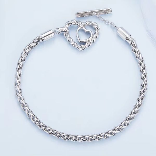 Silbernes-Damen-Armband-mit-Herz-Symbol