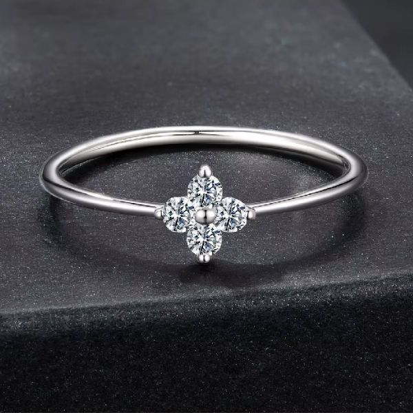 Vierblättriger Kleeblatt Ring - Ringsilber