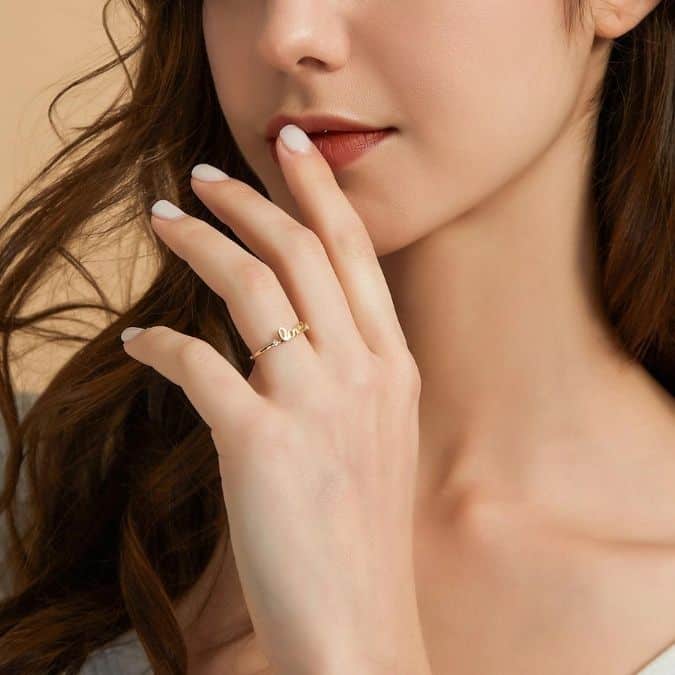 Minimalistischer-Silber-Ring-fur-Damen