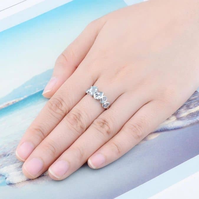 Silberring-mit-Aquamarin-Stein-für-Damen