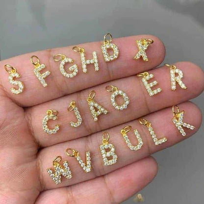 Choker-Kette-mit-Buchstaben