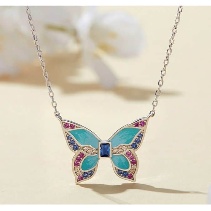Schmetterling-gemusterte-Silberkette
