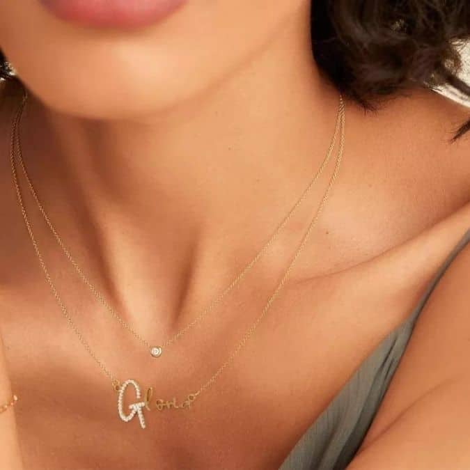 Kette-mit-Namen-fur-Frau