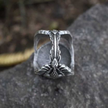 Ring mit Wikinger Figuren drauf